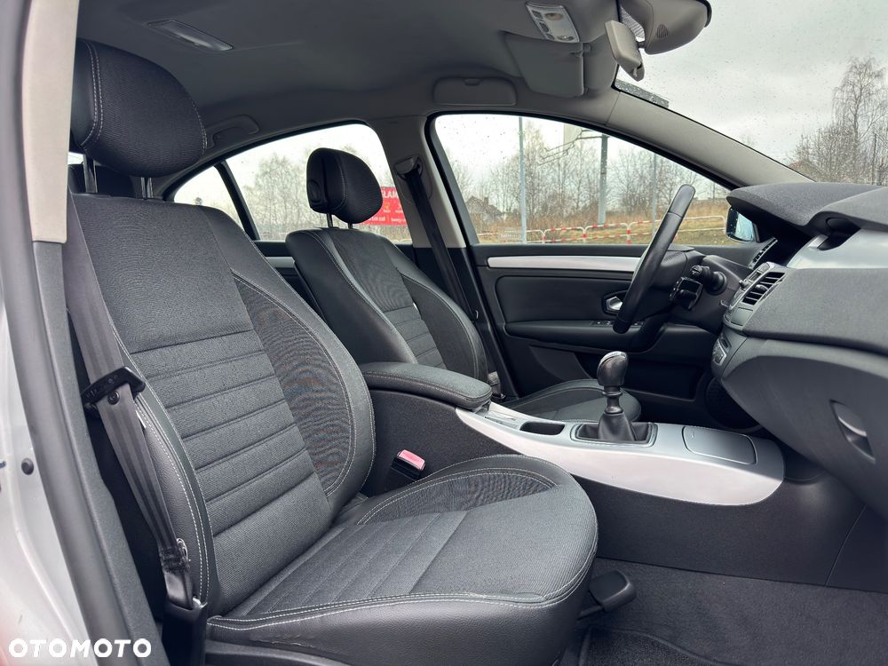 Renault Laguna dCi 110 FAP Expression - 24