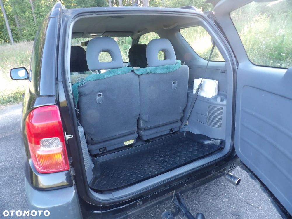 Toyota RAV4 - 4