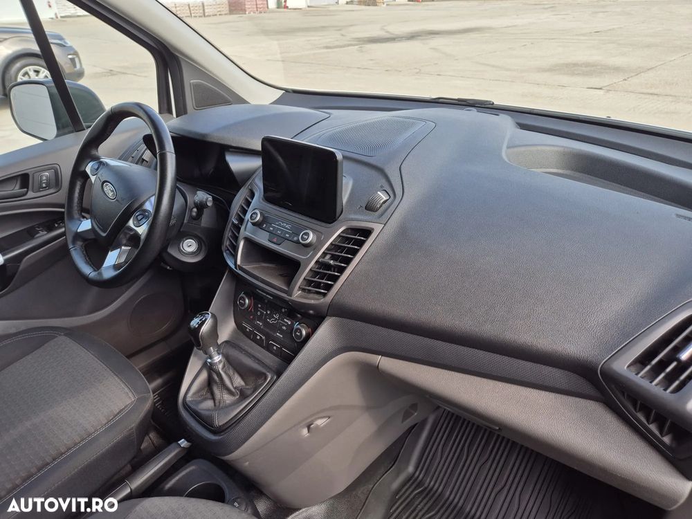 Ford Transit Connect - 8