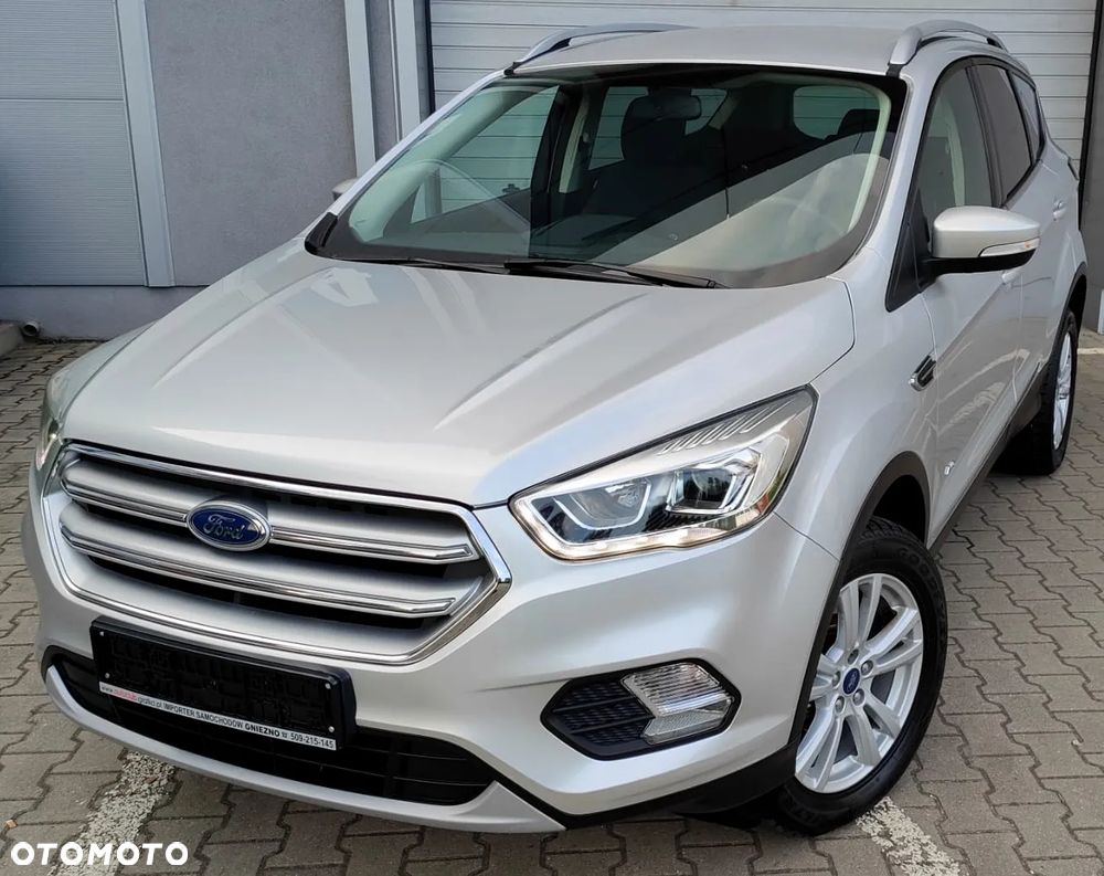 Ford Kuga - 1