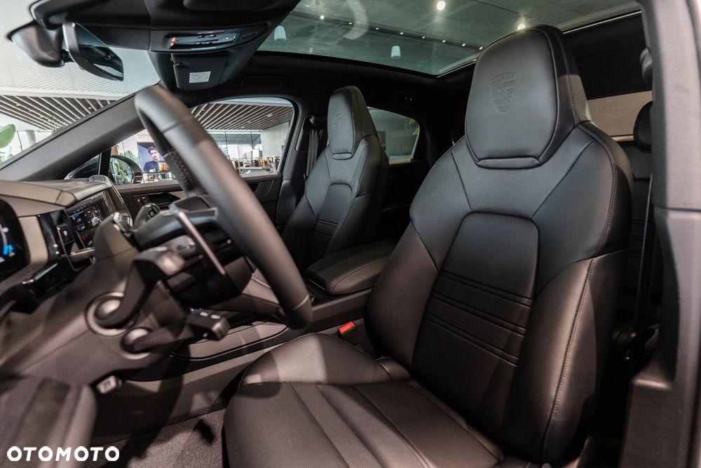 Porsche Cayenne Black Edition - 13