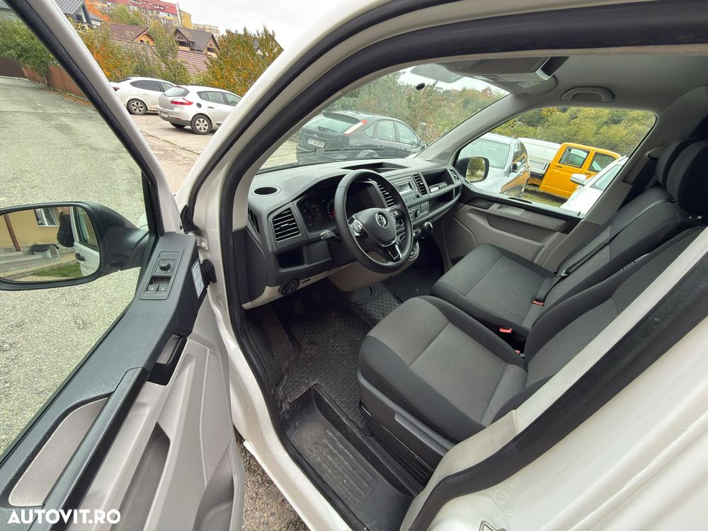 Volkswagen Transporter - 12