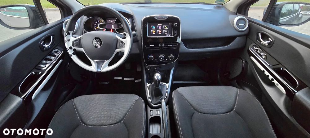 Renault Clio - 19