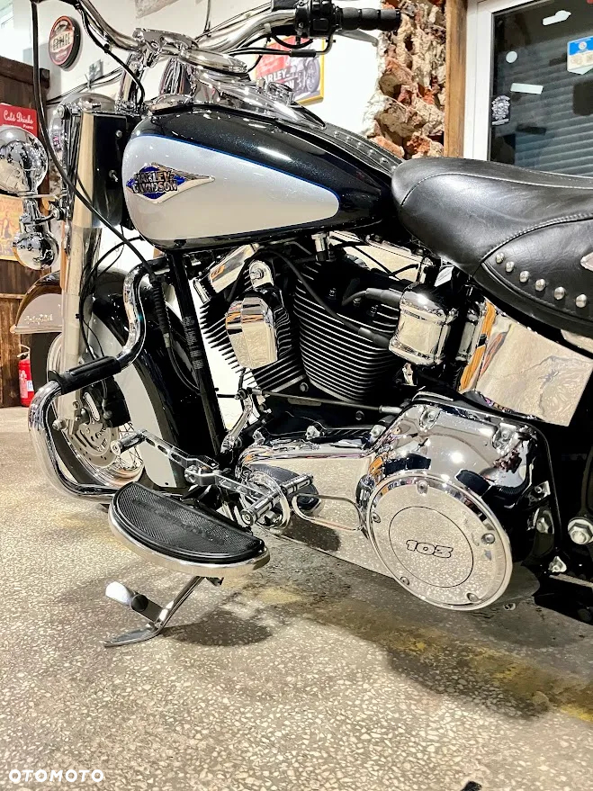 Harley-Davidson Softail Heritage Classic - 16