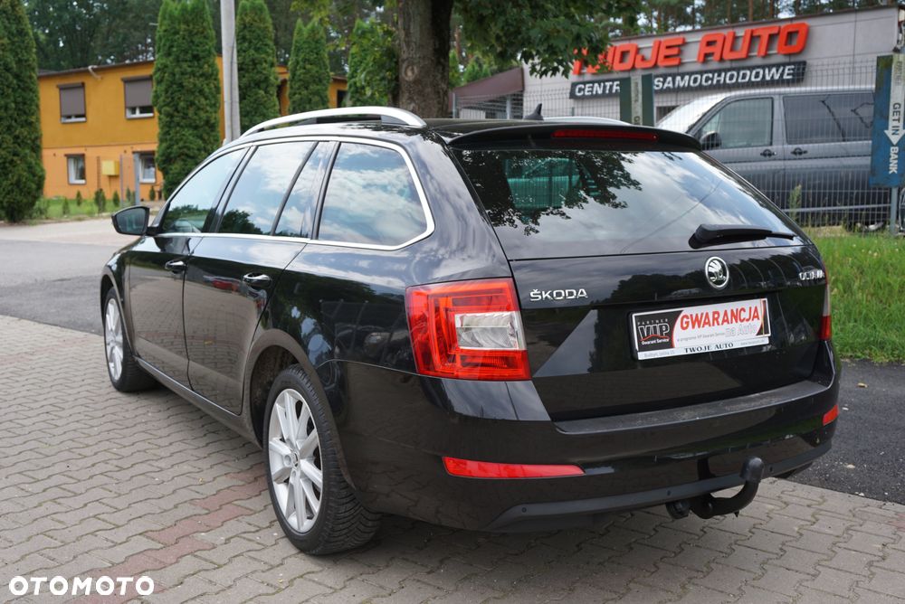 Skoda Octavia Combi 2.0 TDI DSG Premium Edition - 6