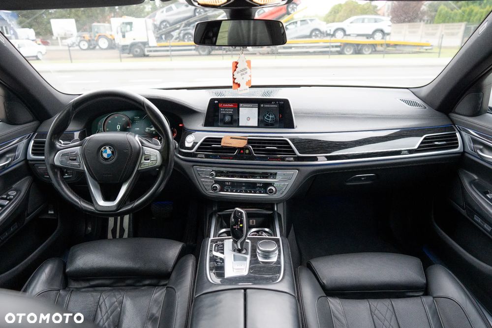 BMW Seria 7 730d xDrive - 26