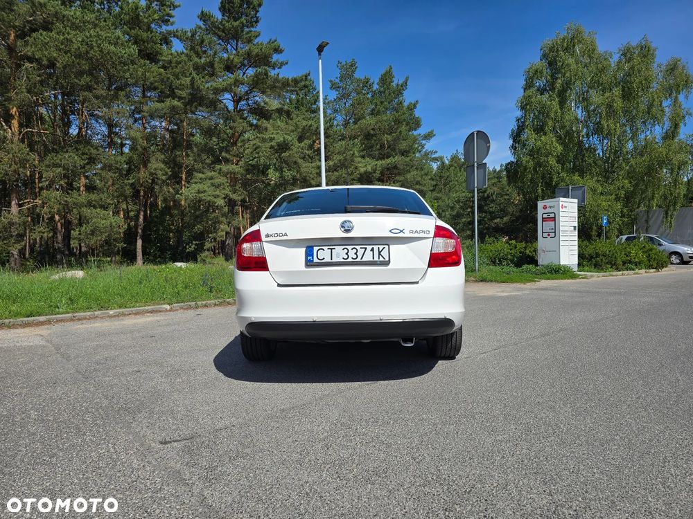 Skoda RAPID 1.6 TDI DPF Ambition DSG - 4