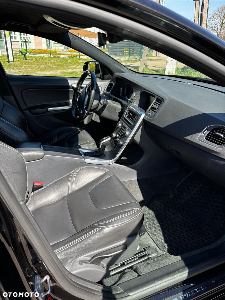 Volvo V60 D3 Geartronic Linje Svart - 12