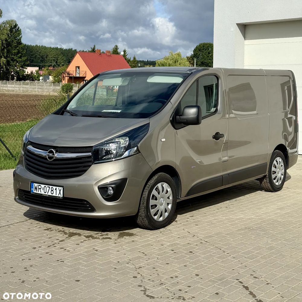Opel Vivaro - 1