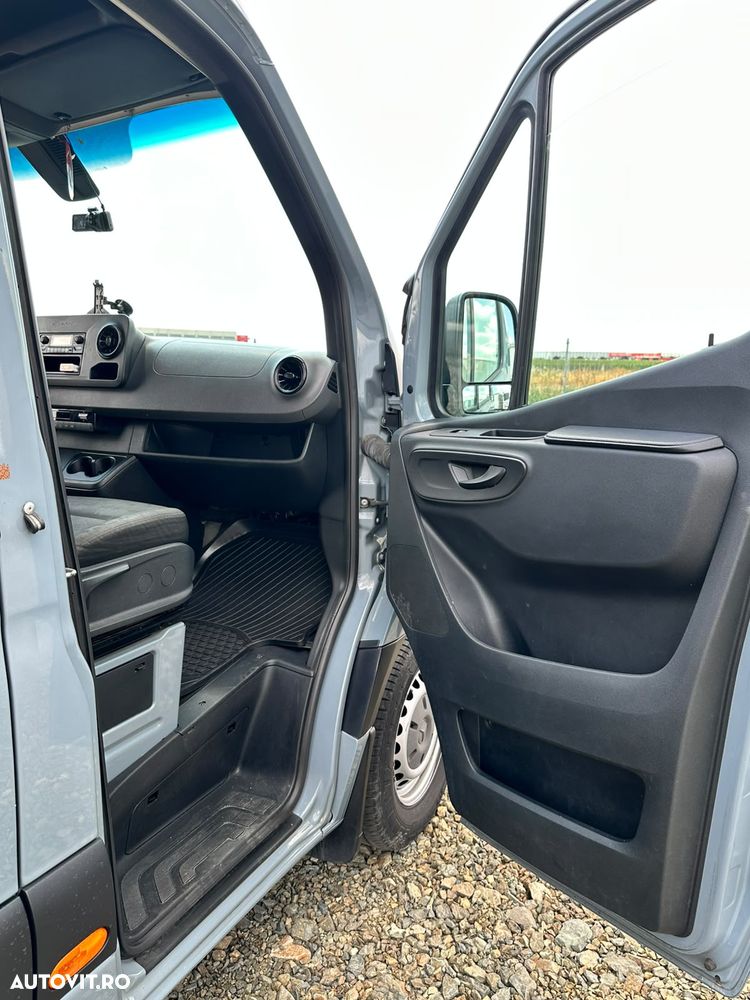 Mercedes-Benz Sprinter - 8
