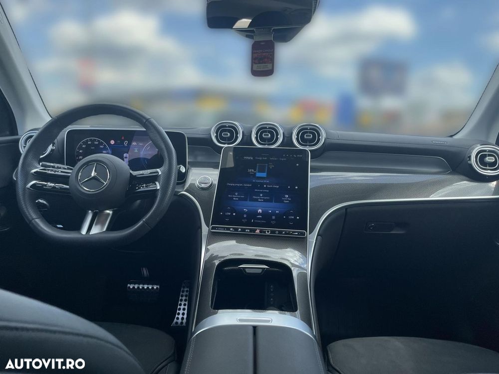 Mercedes-Benz GLC 300 e 4MATIC PHEV - 13