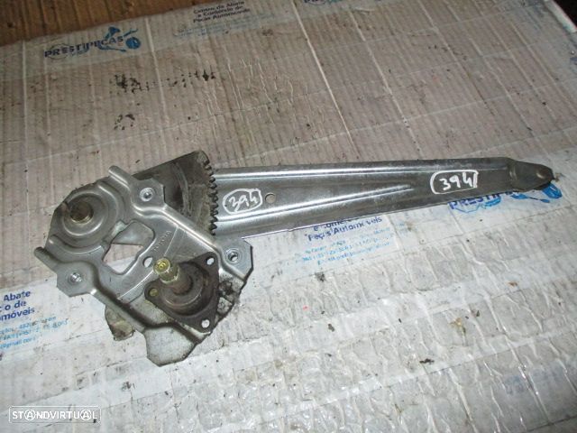 Elevador Manual REF394 TOYOTA YARIS VERSO 2001 5P TD - 1