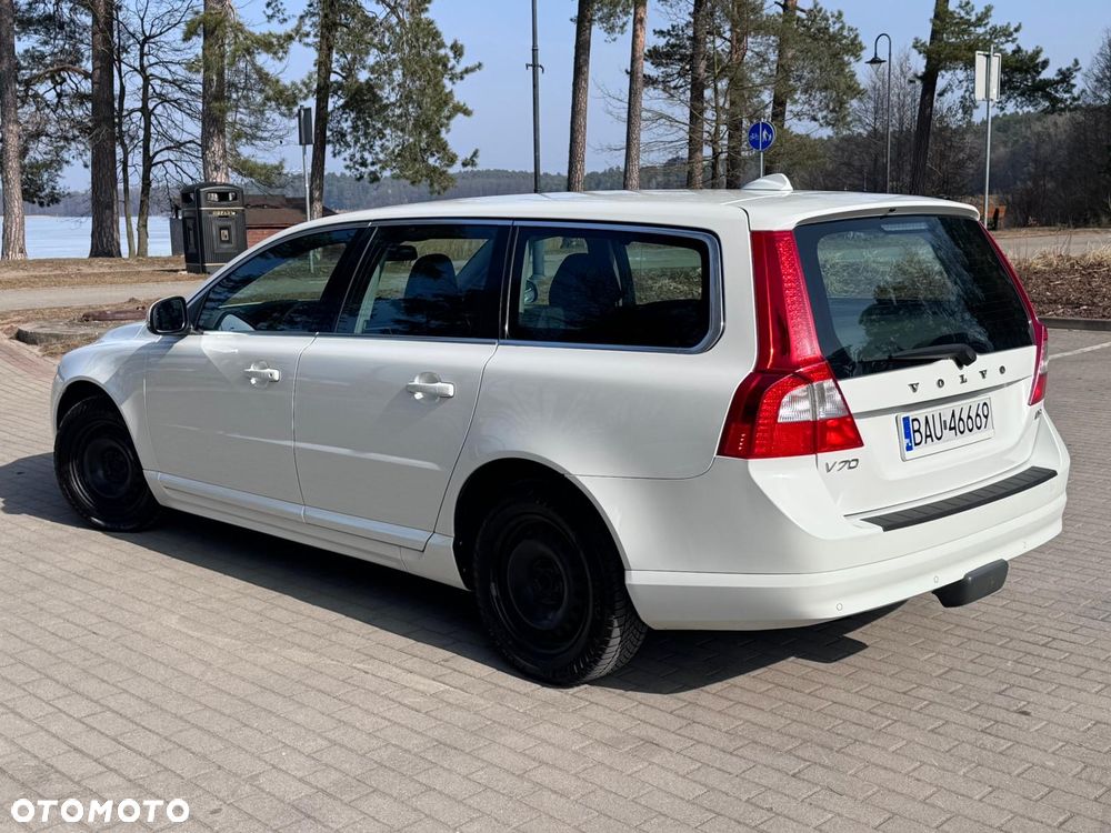 Volvo V70 D3 Geartronic Momentum - 4