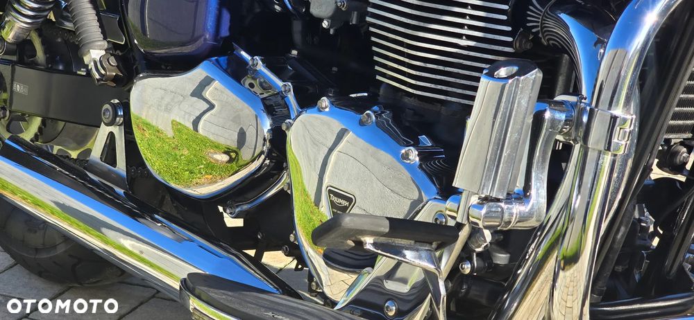 Triumph America - 25