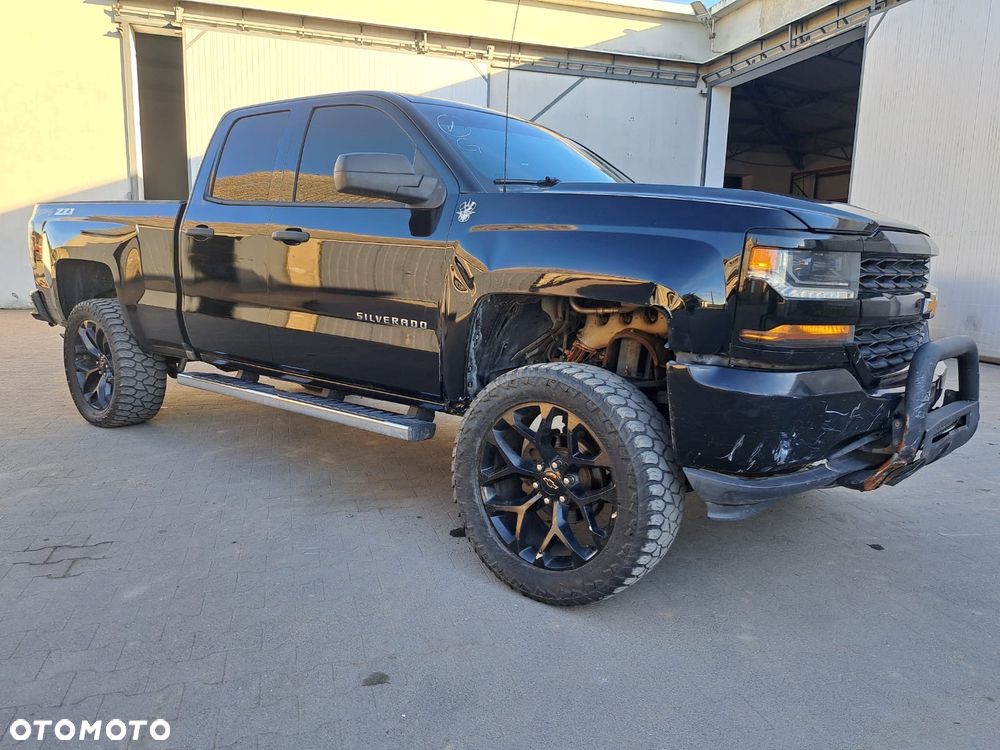 Chevrolet Silverado - 6