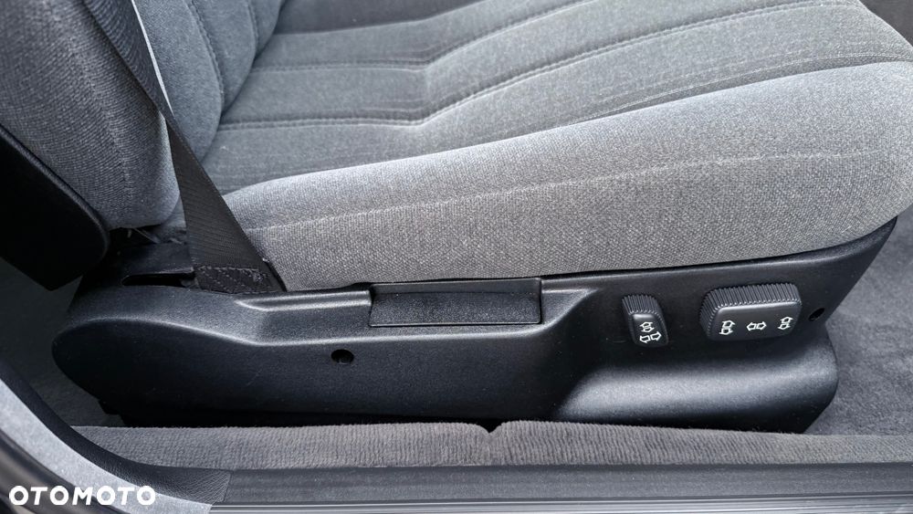 BMW Seria 7 730iL - 32