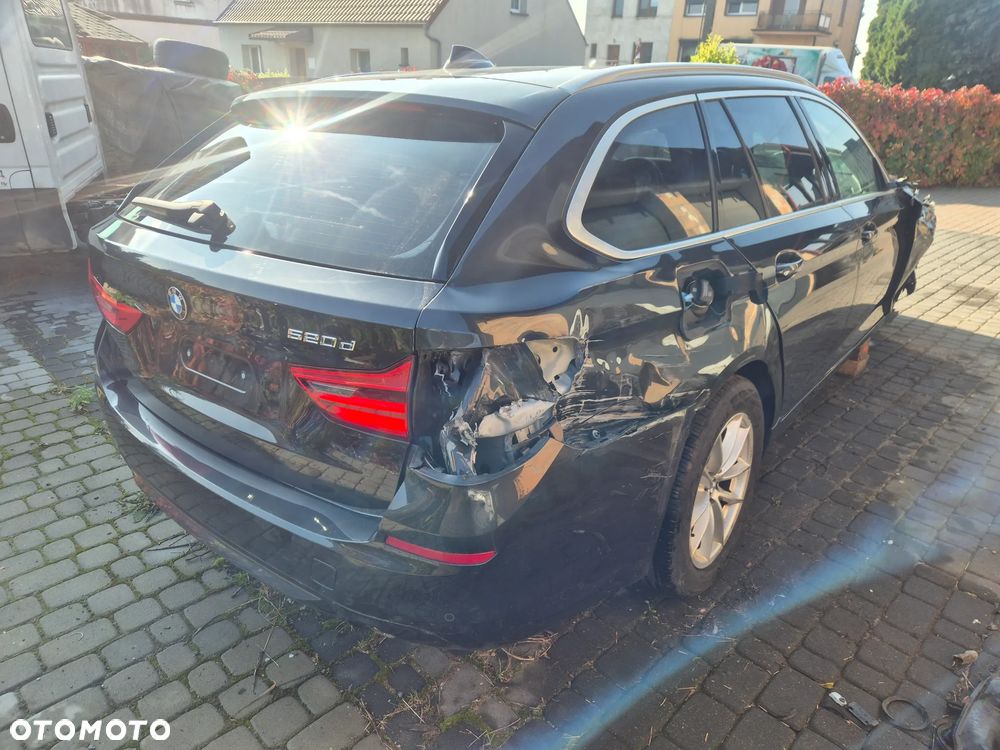 BMW Seria 5 520d M Sport Edition - 5