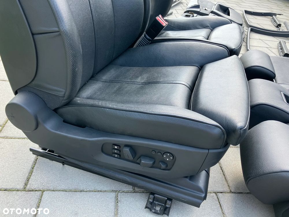 FOTELE KANAPA BOCZKI BMW E60 E61 TOURING KOMBI CZARNA SKÓRA WENTYLOWANA KOMFORT WENTYLE WENTYLOWANE KOMFORTY PRZED LIFT RARYTAS STAN PERFEKCYJNY!!! CZARNE ELEKTRYCZNE ROLETKI PRZECIWSŁONECZNE ROLETY DRZWI - 6