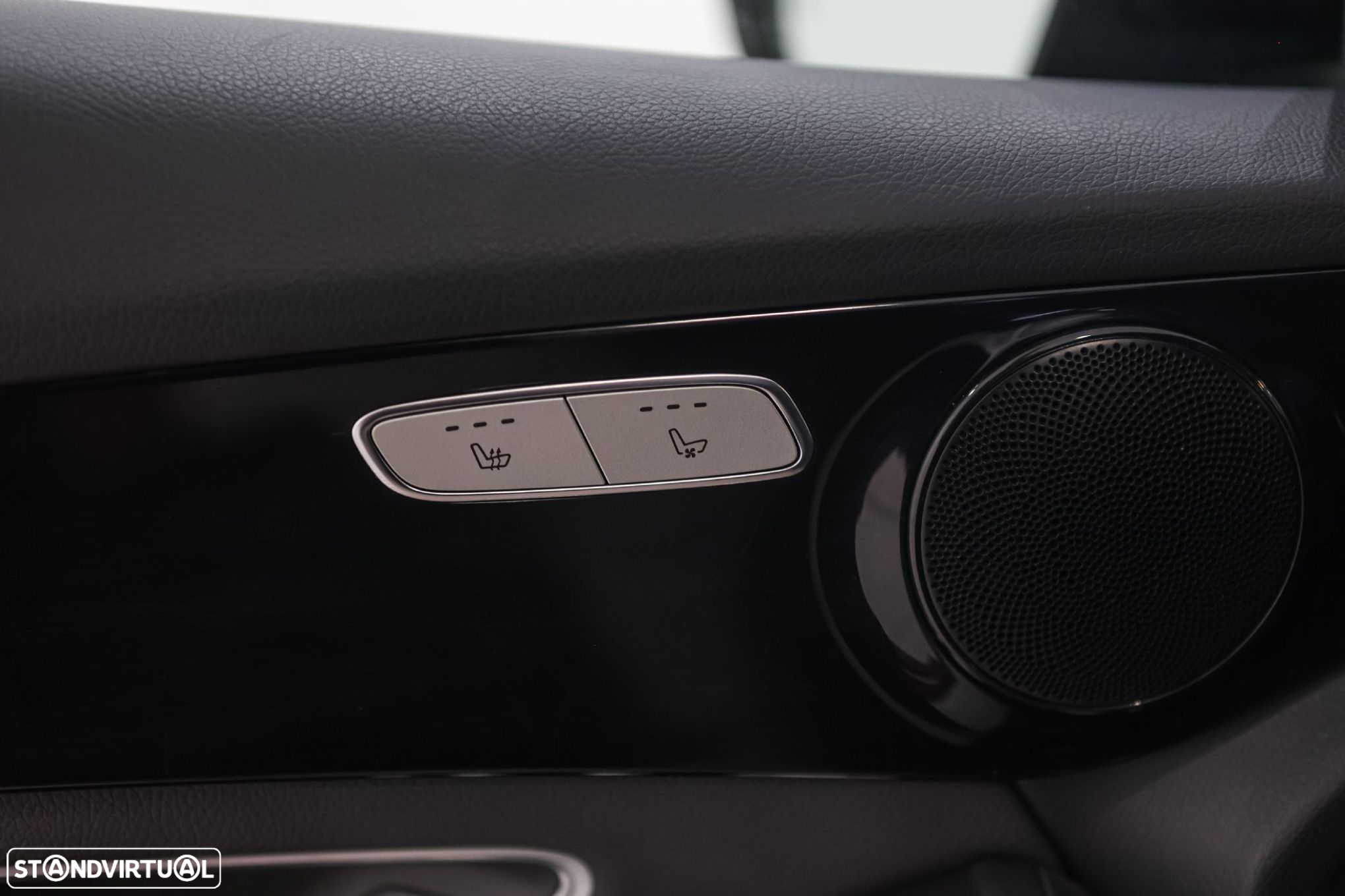 Mercedes-Benz GLC 300 de 4Matic - 25