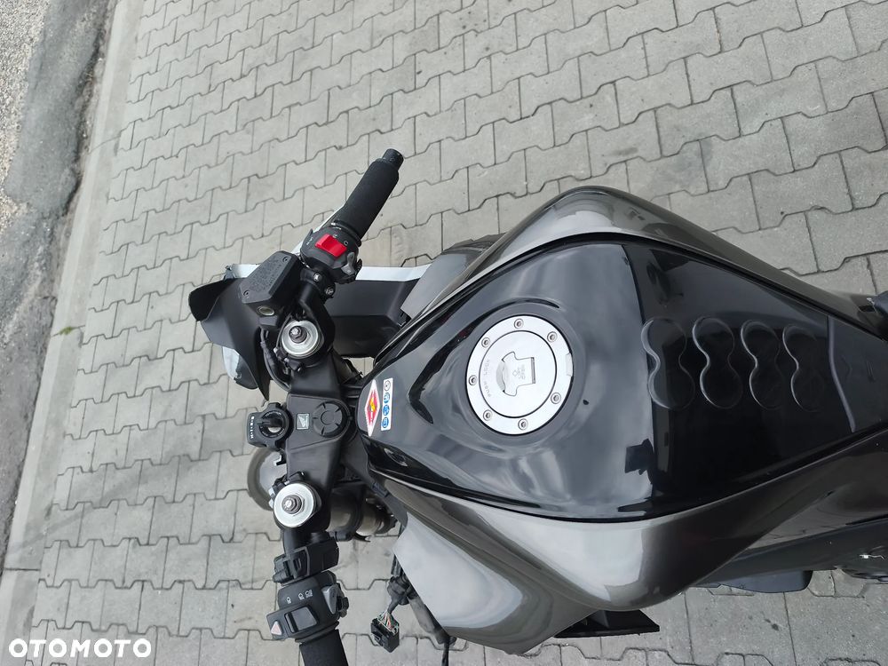 Honda VFR - 29