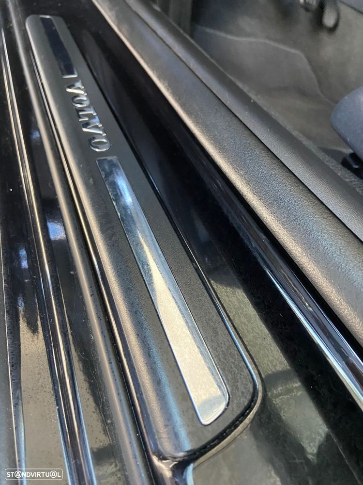 Volvo V60 Cross Country 2.0 D4 Pro - 48