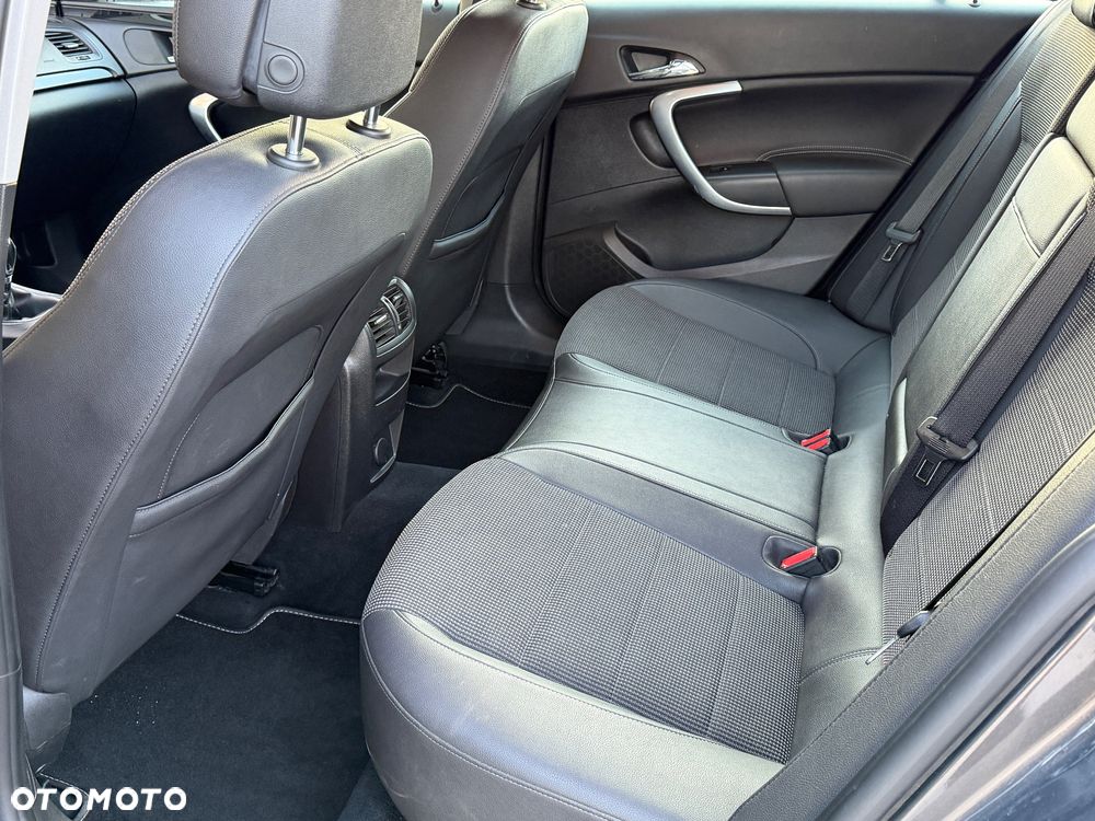 Opel Insignia - 9