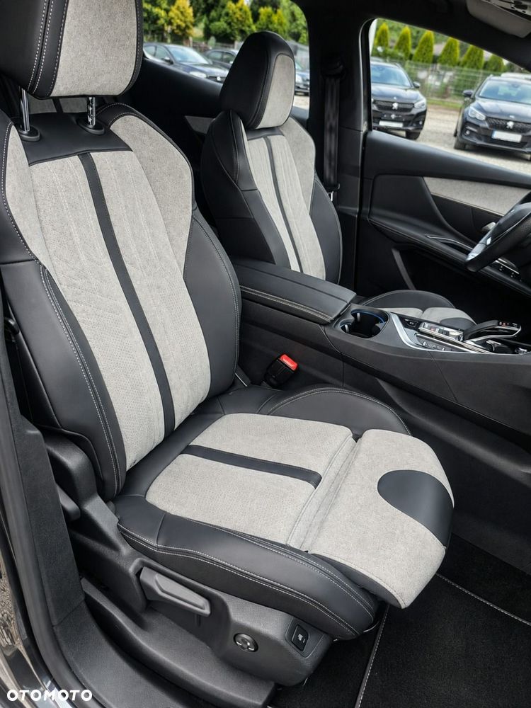 Peugeot 3008 1.6 PureTech Hybrid4 PHEV GT Pack S&S EAT8 - 12