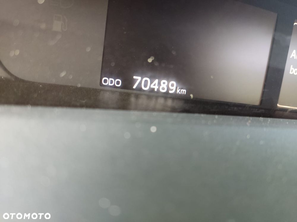 Toyota Prius - 21