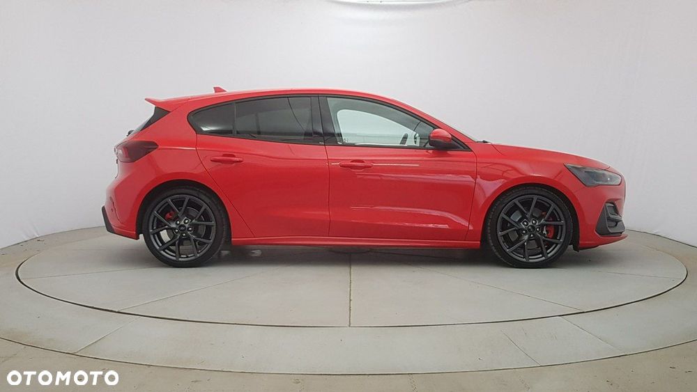 Ford Focus - 8