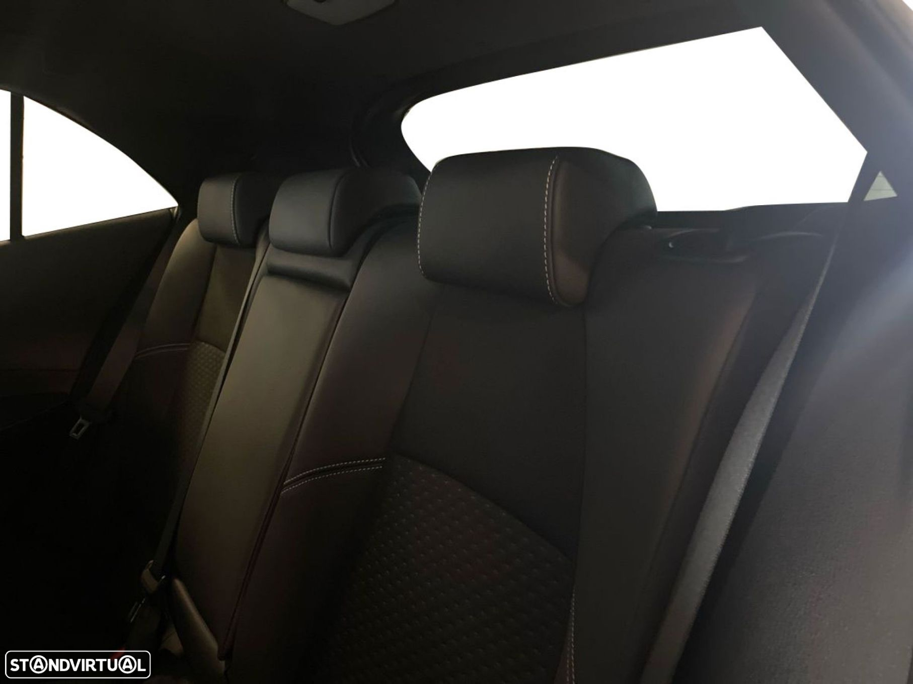 Toyota Corolla 2.0 Hybrid Exclusive - 11