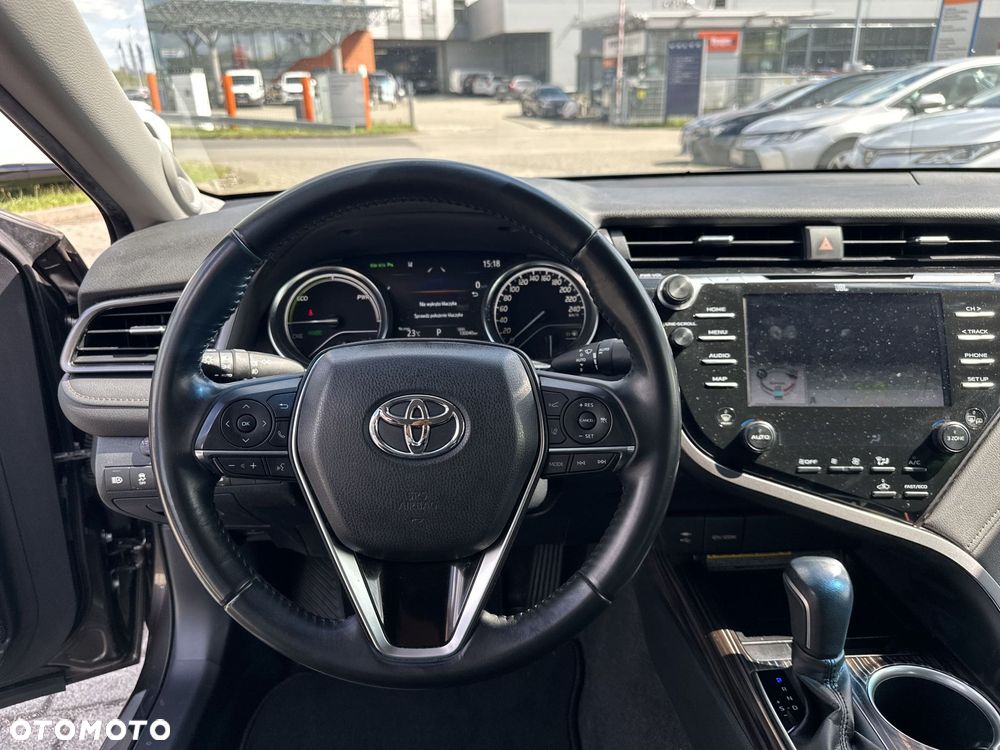 Toyota Camry 2.5 Hybrid Executive CVT - 6