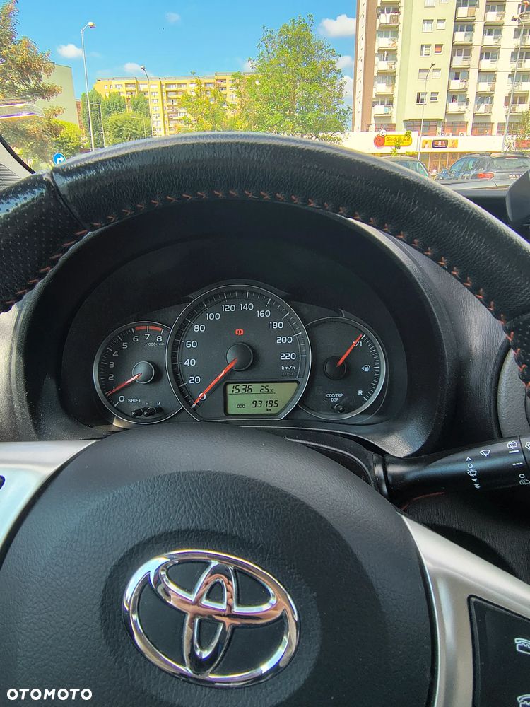 Toyota Yaris 1.33 Sol - 12