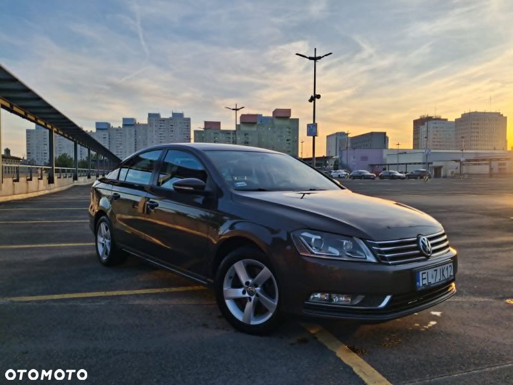 Volkswagen Passat 1.4 TSI BMT Comfortline - 1