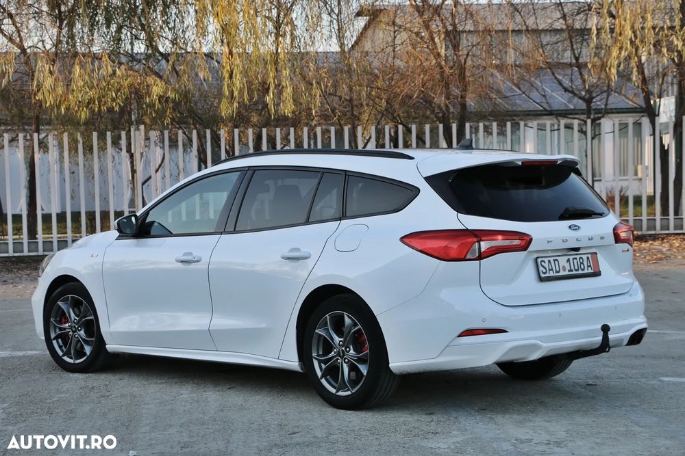 Ford Focus 1.0 EcoBoost Hybrid ST-LINE DESIGN - 3