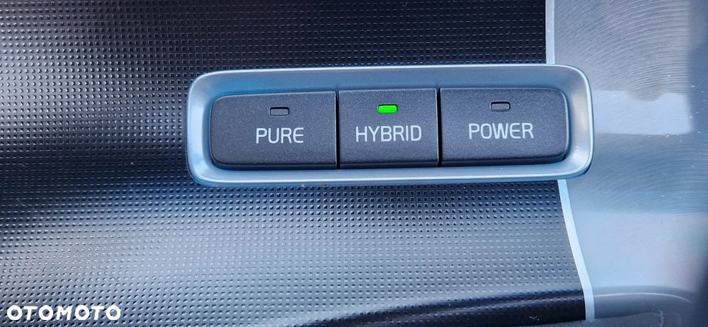 Volvo V60 D6 AWD Plug-in Hybrid Momentum - 27