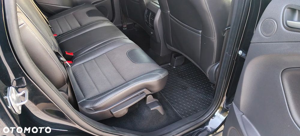Ford Kuga 2.0 TDCi 4x4 Titanium - 23