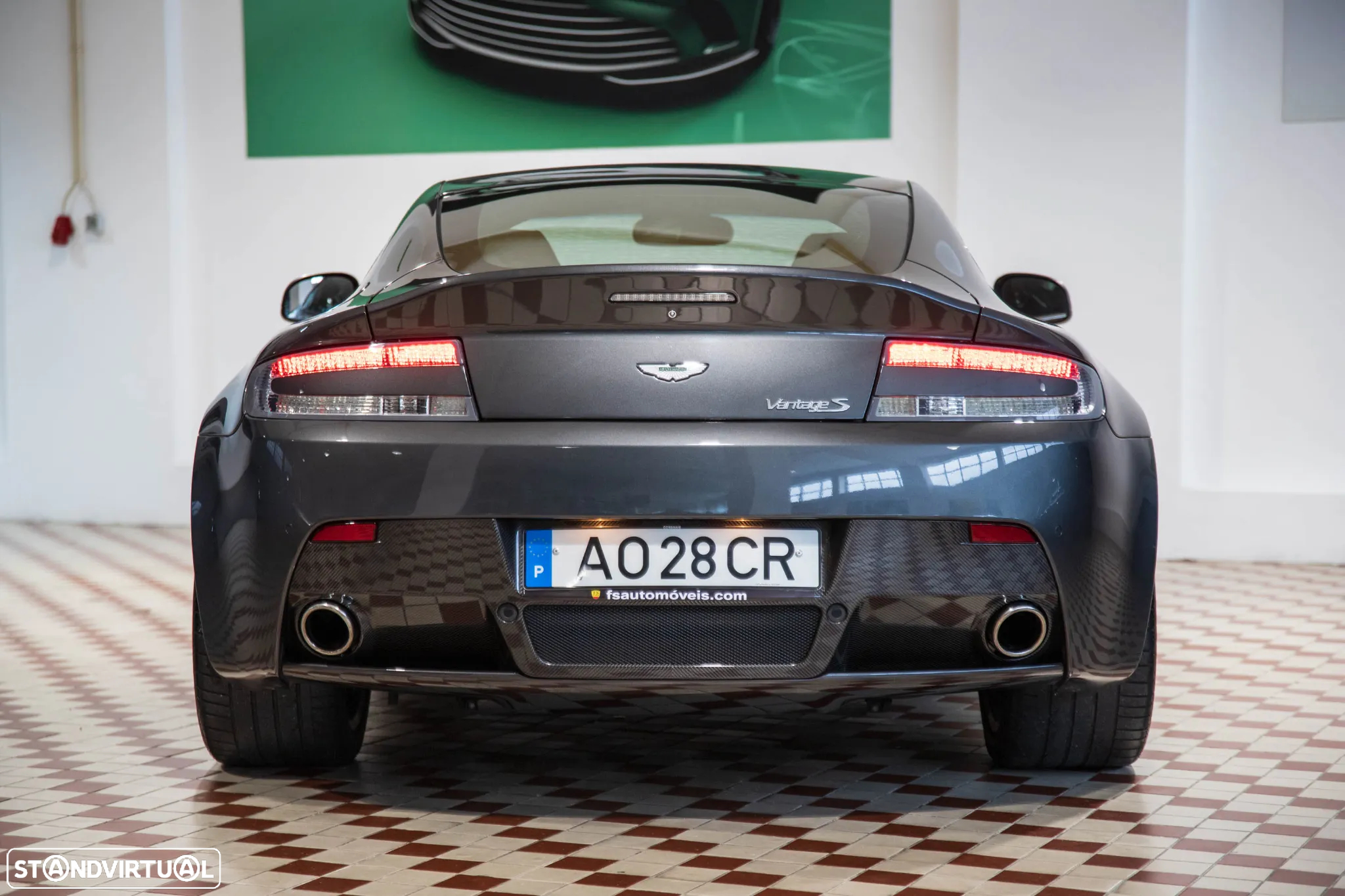 Aston Martin Vantage Coupe V8 S Sportshift - 4