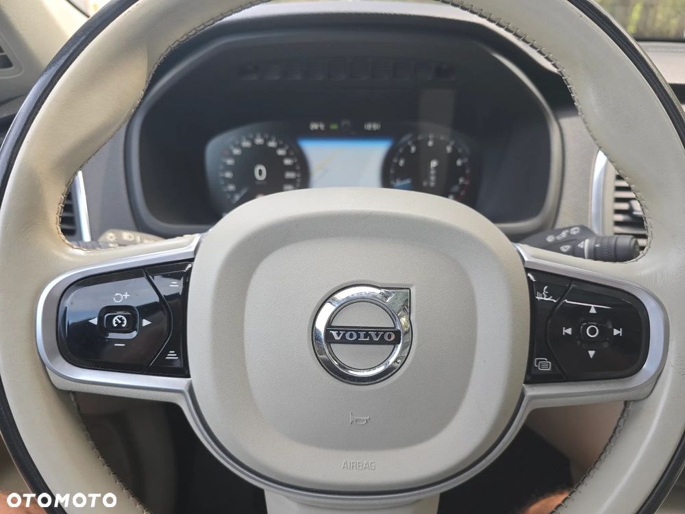Volvo XC 90 T6 AWD Geartronic Momentum Pro - 27