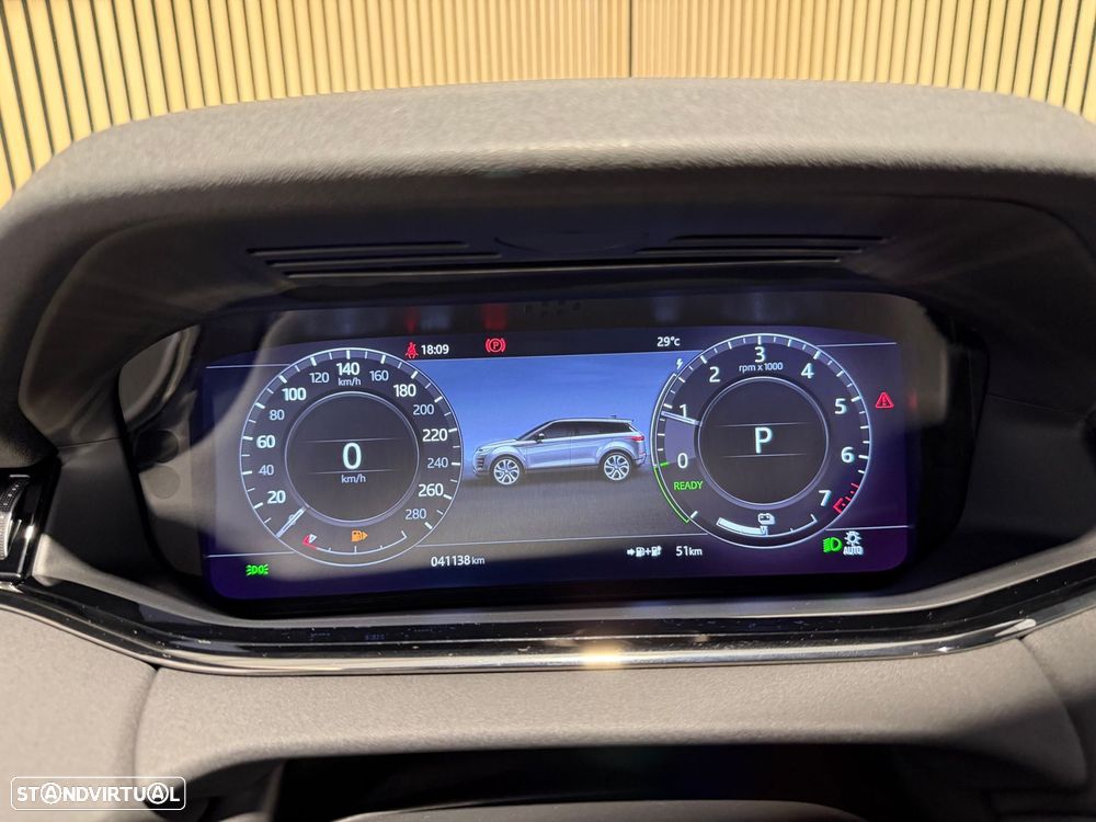 Land Rover Range Rover Evoque P300e R-Dynamic HSE - 11