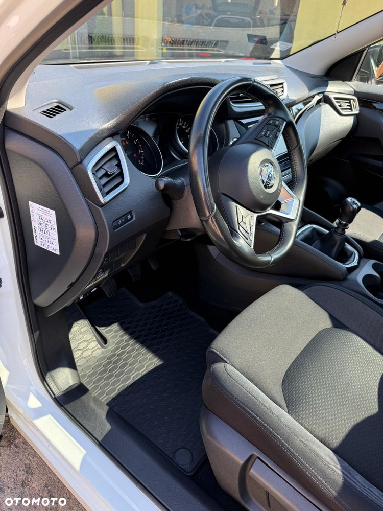 Nissan Qashqai 1.3 DIG-T Visia - 28