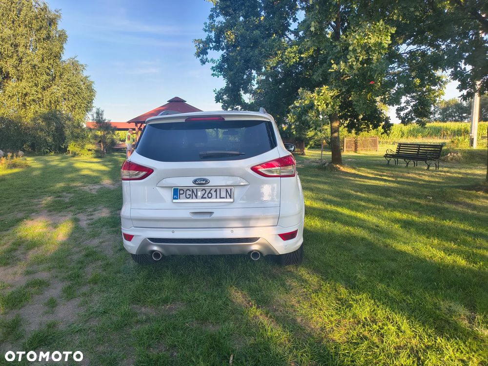 Ford Kuga 2.0 TDCi 2x4 Titanium - 6