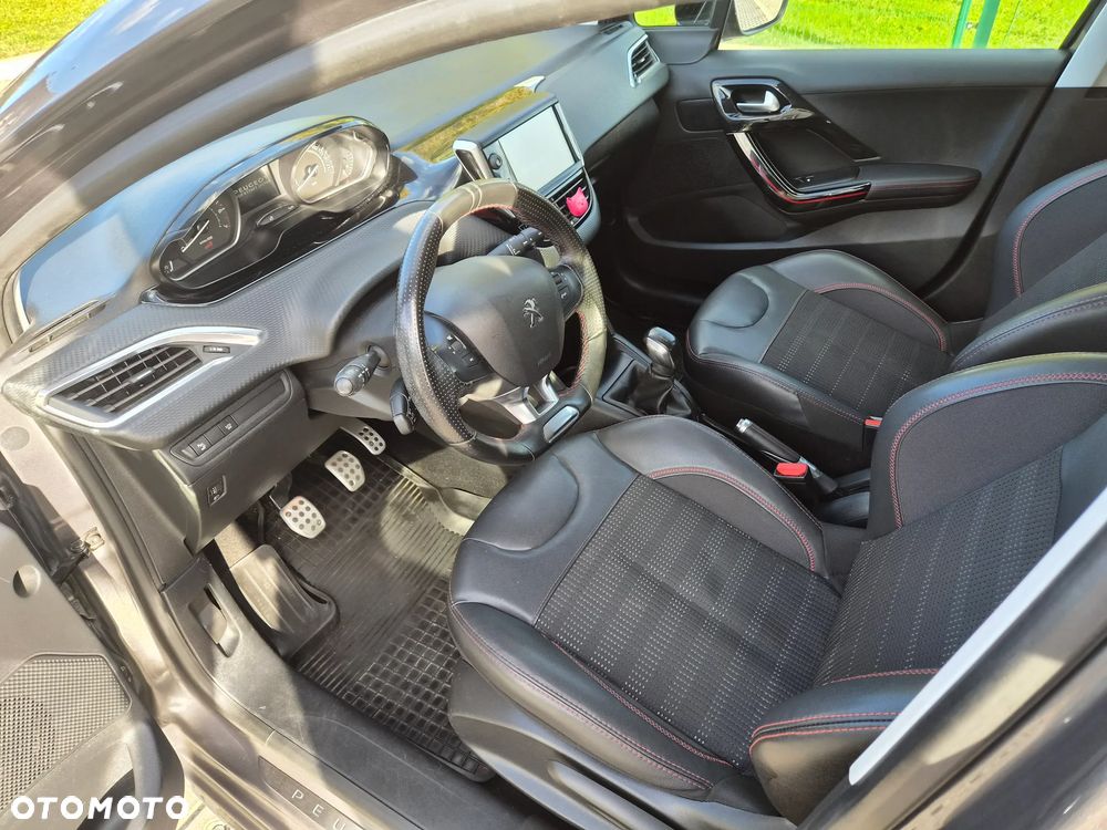 Peugeot 208 PureTech 110 Stop & Start Tech Edition - 12