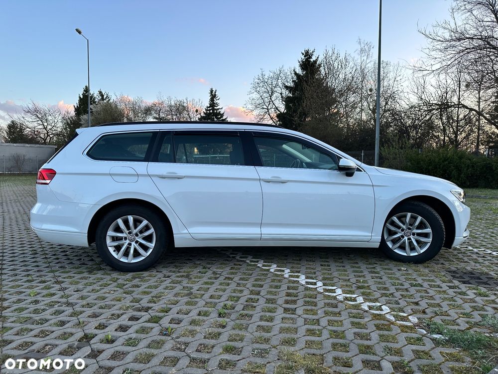 Volkswagen Passat 2.0 TDI SCR Comfortline - 3