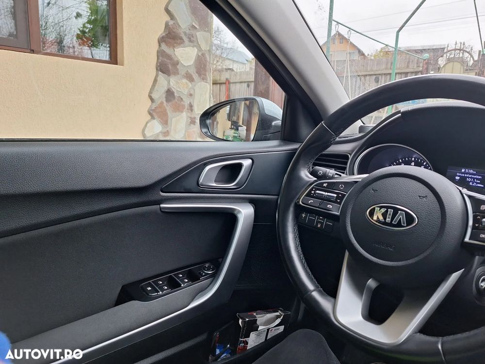 Kia XCeed 1.0 T-GDI 6MT City - 4