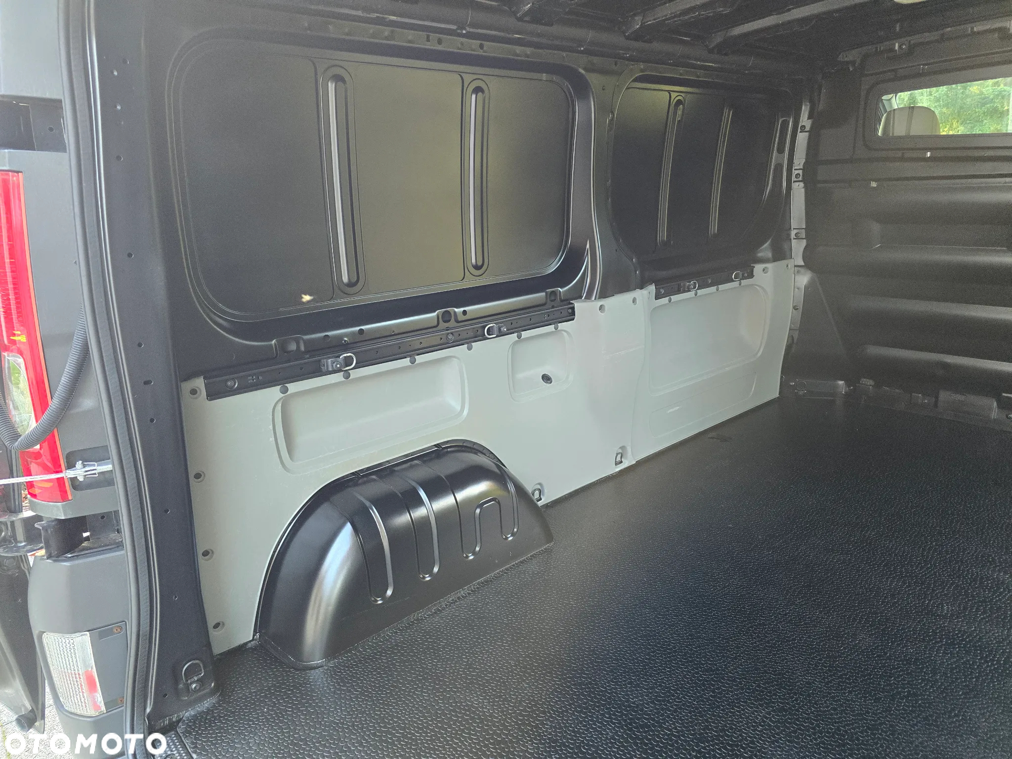 Opel Vivaro - 22