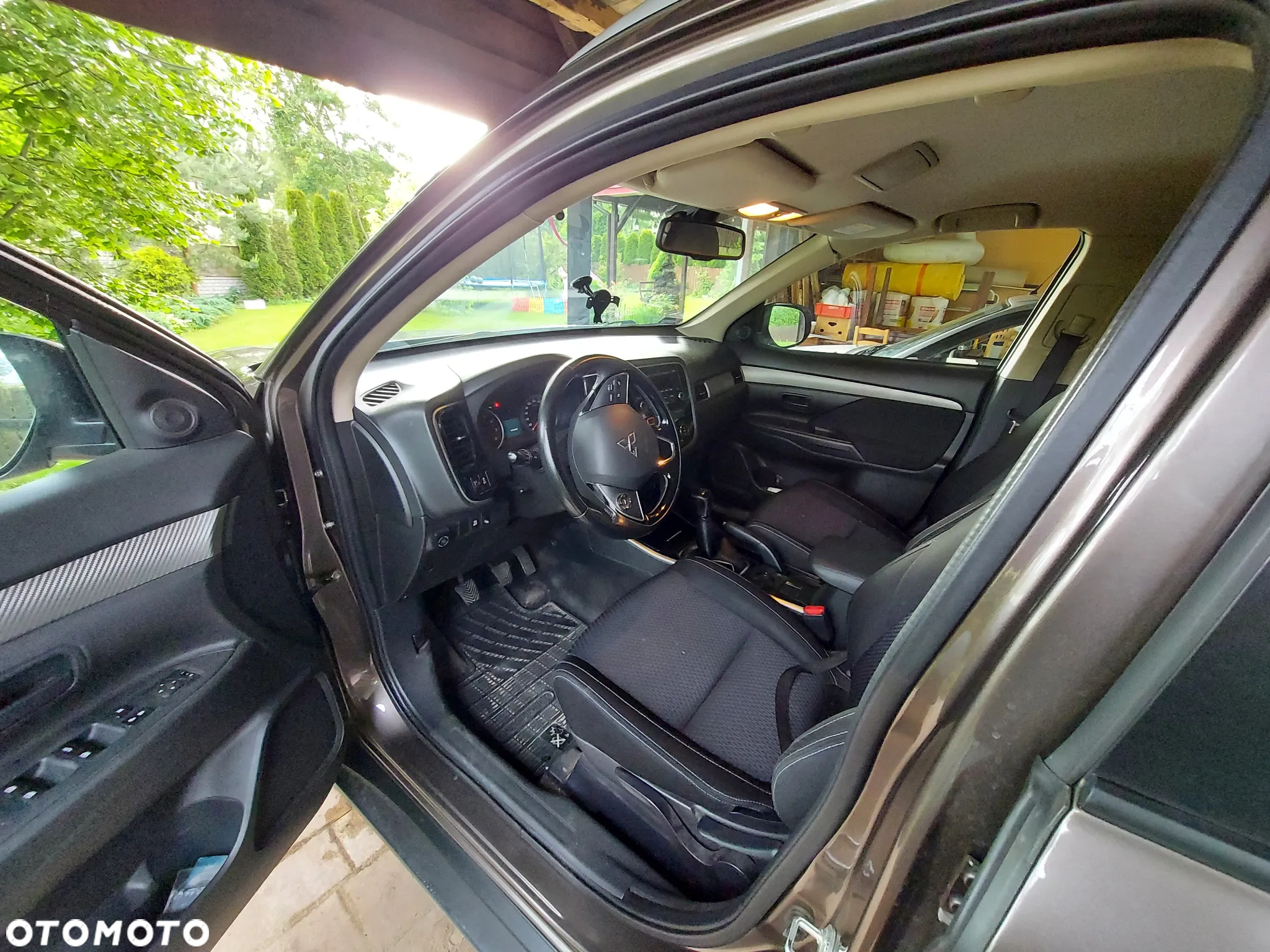 Mitsubishi Outlander - 6