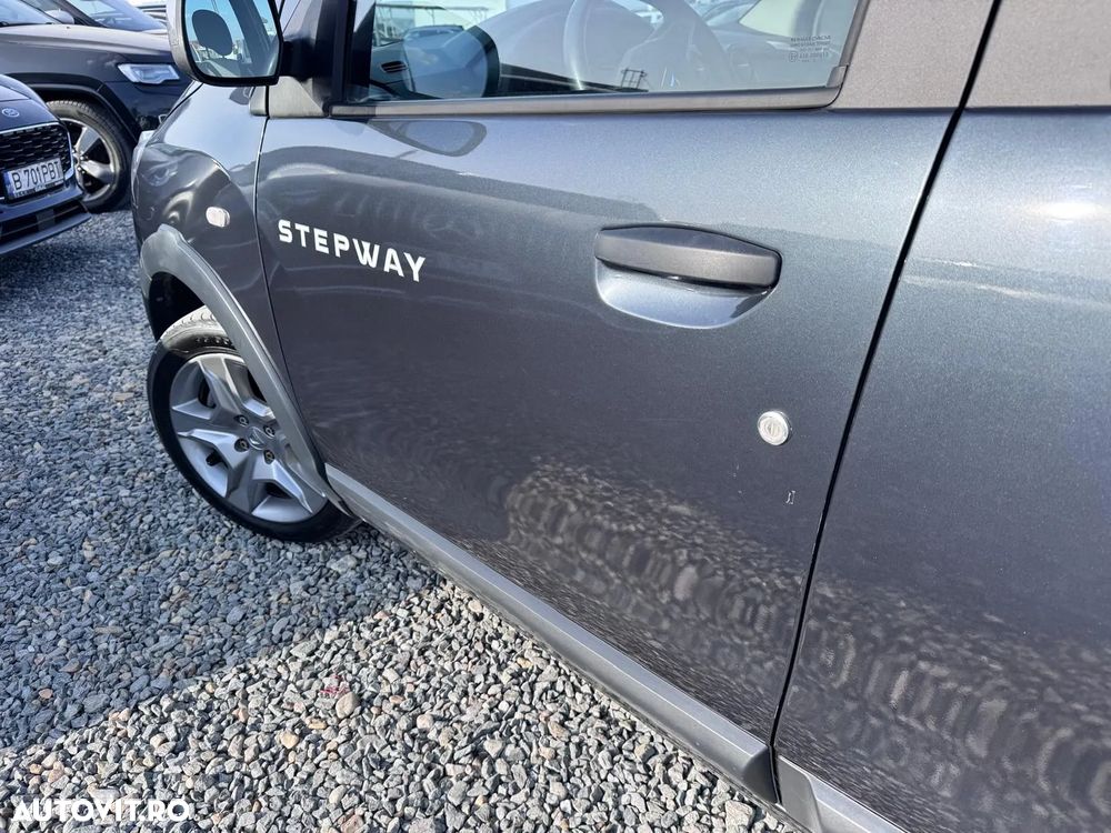 Dacia Lodgy 1.5 Blue dCi Stepway - 37