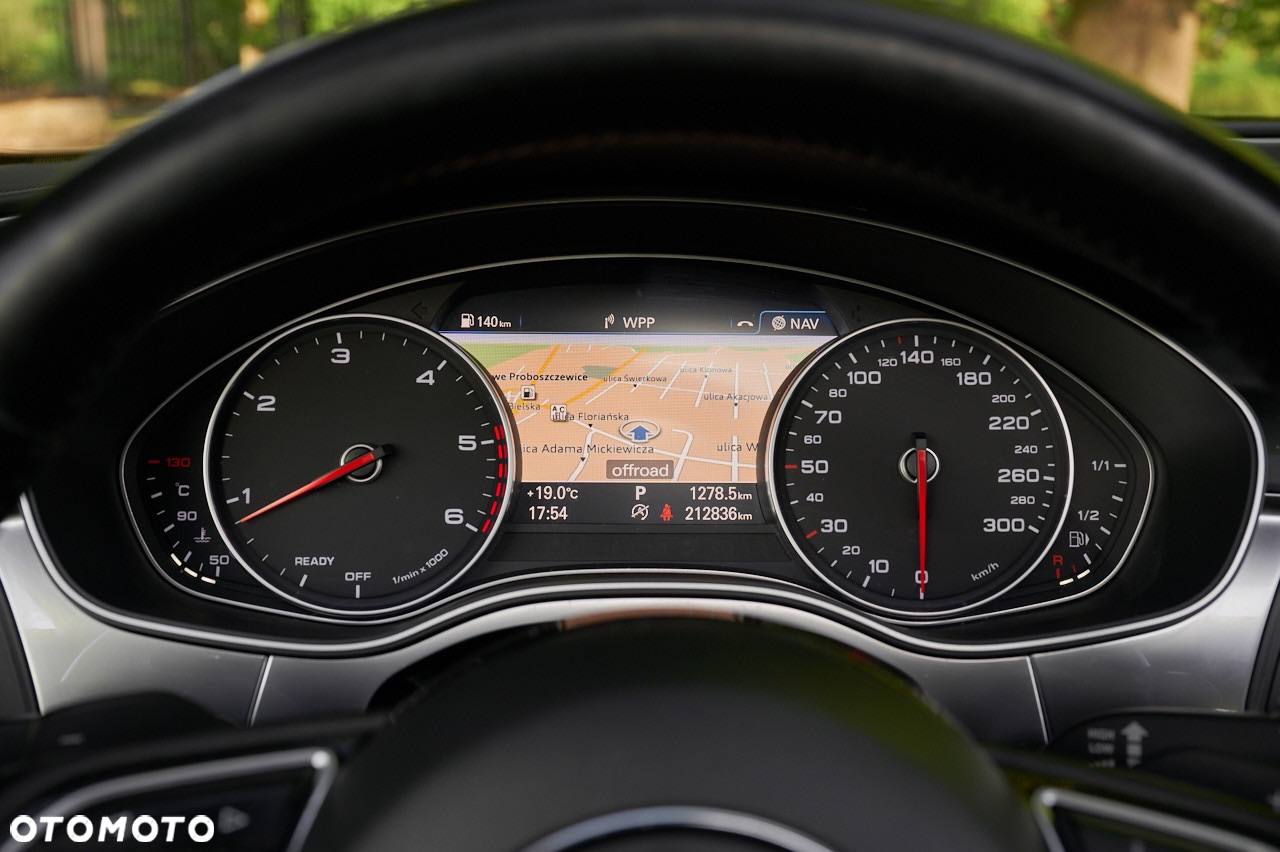 Audi A6 Avant 3.0 TDI quattro S tronic - 25