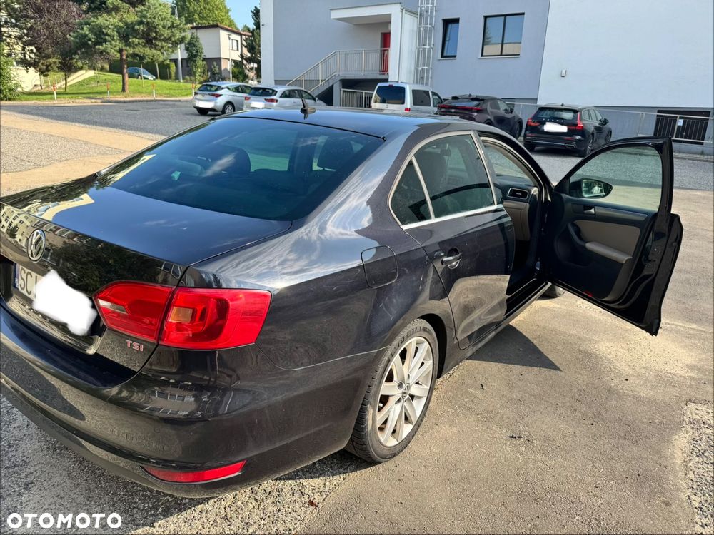 Volkswagen Jetta 1.4 TSI Comfortline - 3