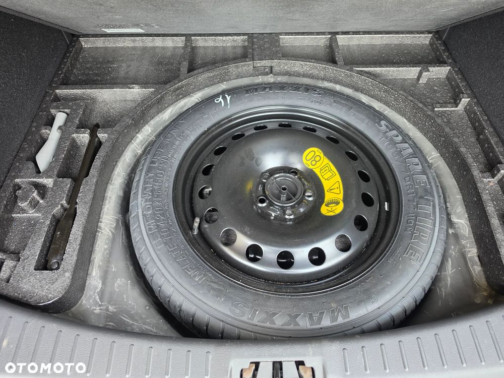 Ford Kuga 2.0 TDCi 2x4 Titanium - 8